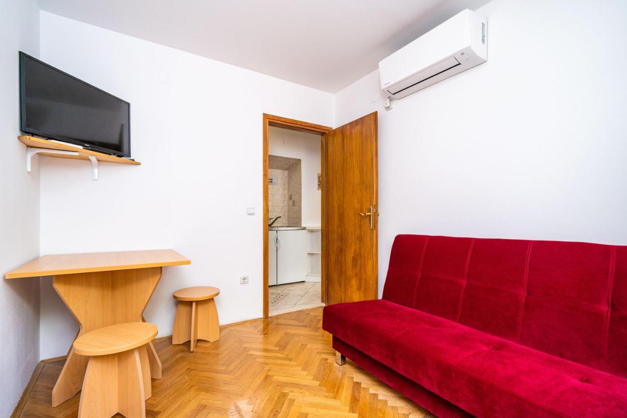 Central Apartment With Terrace Dubrovnik Exterior photo