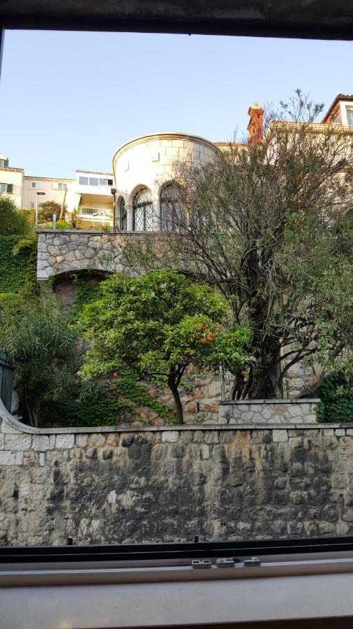 Central Apartment With Terrace Dubrovnik Exterior photo
